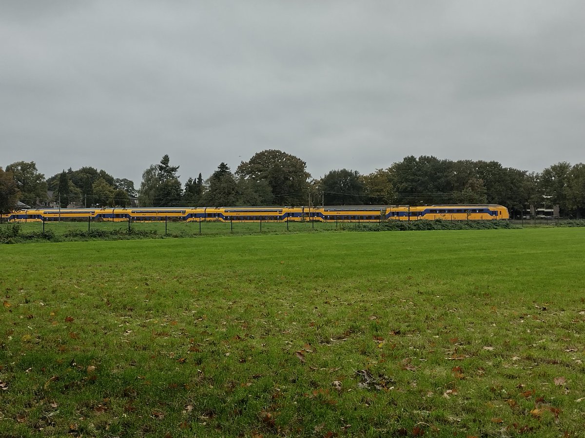 BULLRetrurn's tweet photo. Nog wat @NS_online #treinen gespot op #Landgoed #Biljoen in #Velp https://t.co/LWaaSsW7BU