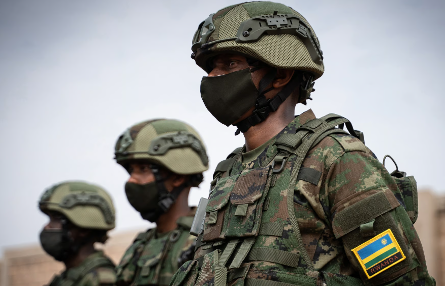 #Guerre_du_M23_dans_le_Kivu : du front militaire au marché noir dans le kivu. À #BUKAVU, le ciment, pilier fondamental du secteur de la construction, est désormais accaparé par une seule personne, l’épouse du chef rebelle Sulutani Makenga, figure militaire du groupe