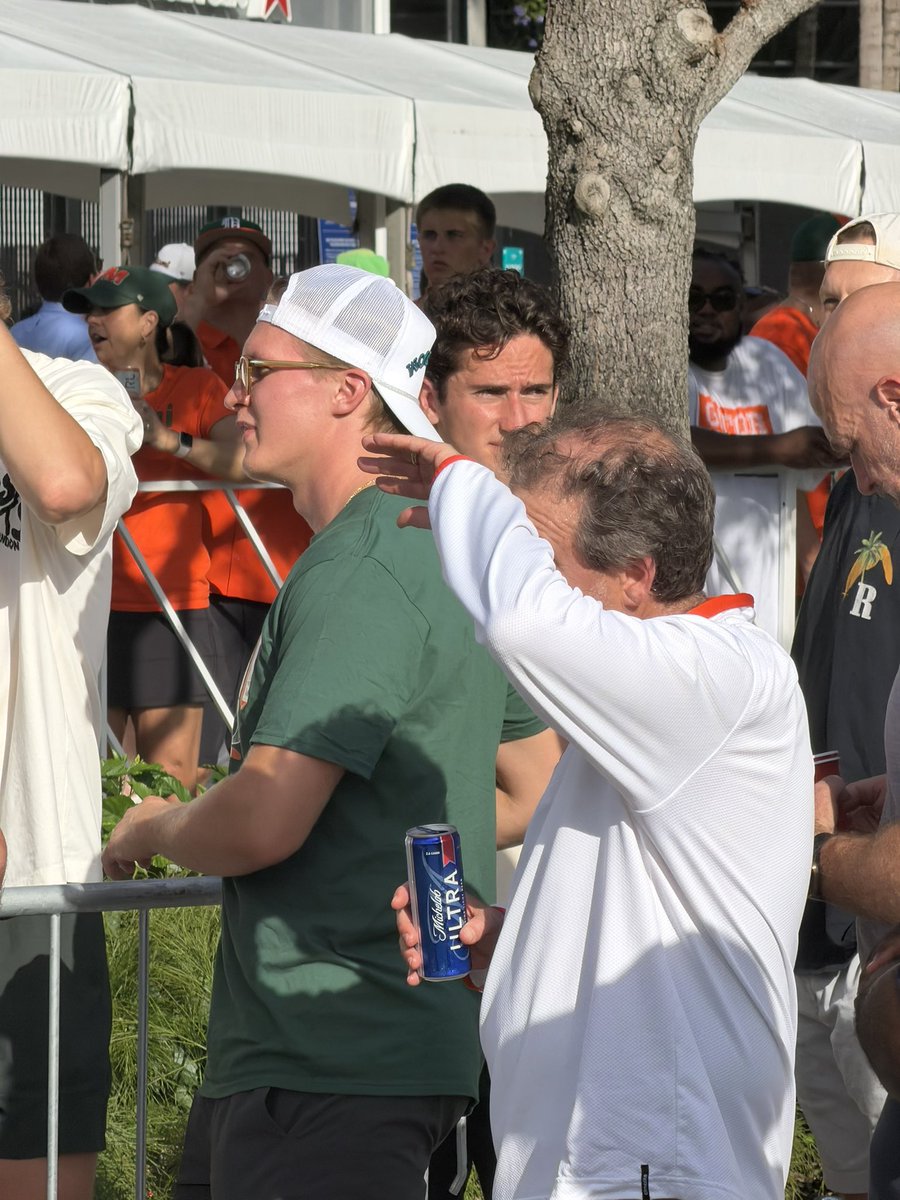 FloridaB0y561 tweet media