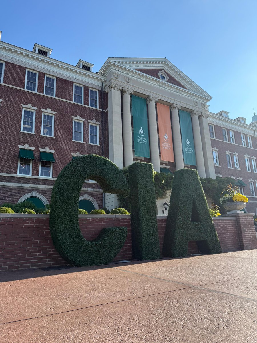 Full circle moment! Our chefs Jason and Morgan are back at their alma mater, the Culinary Institute of America, connecting with future culinarians at today’s Job Fair!