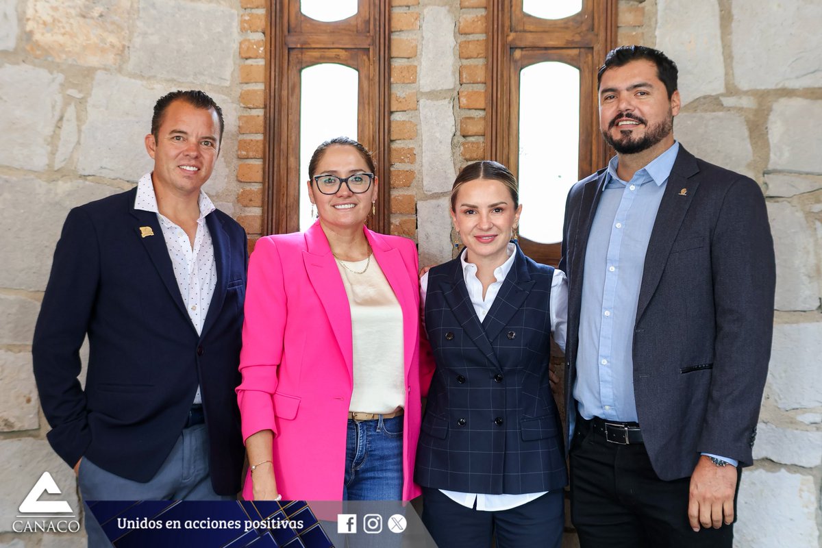 El M.A.N. <a href="/SergioSanchezl_/">Sergio Sanchez Lopez</a> , presidente de CANACO Durango, asistió a la convocatoria de la Dirección Municipal de <a href="/urbano_dgo/">Desarrollo Urbano Durango Capital</a> para la instalación del Consejo Municipal de Desarrollo Urbano. 🏙️🤝🏻

#UnidosEnAccionesPositivas #CANACODurango