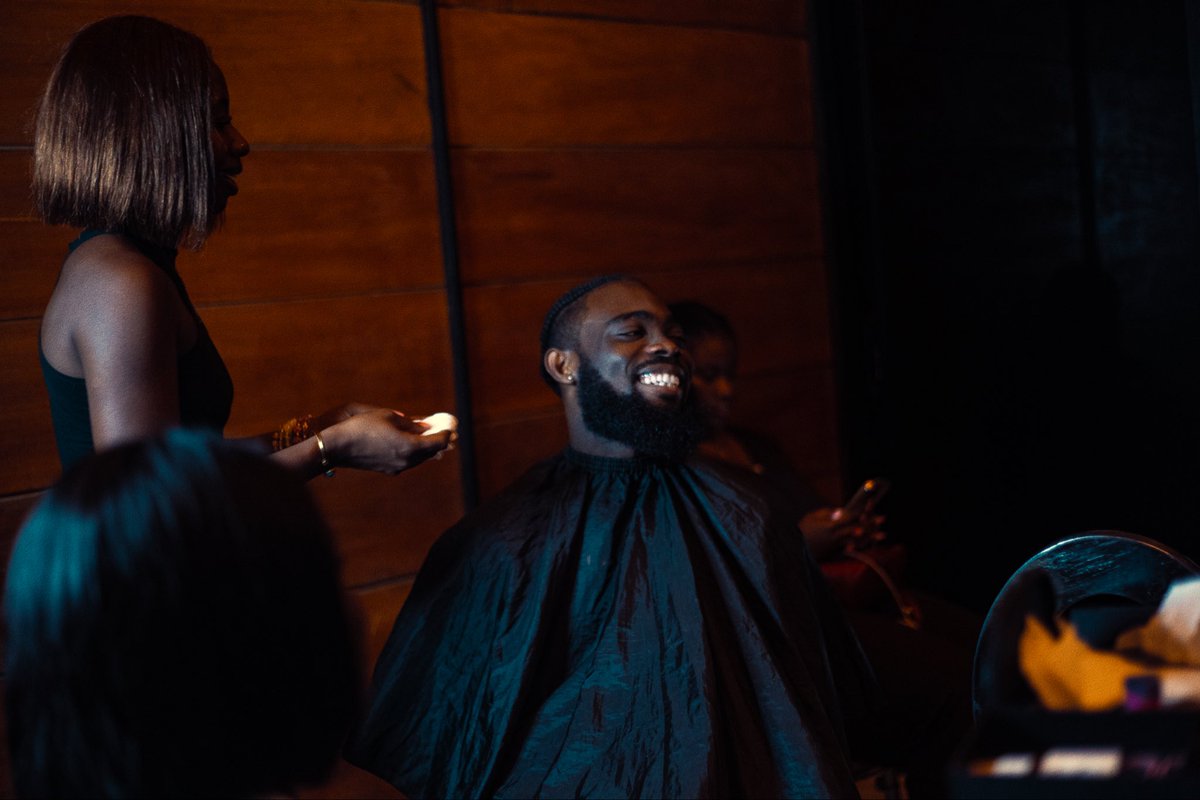 Kadja_302's tweet image. Le KOR On y va donnez moi votre top 3 sur LE ROI FOU !!! 
Je veux voir un truc 

15 NOVEMBRE PALAIS DE LA CULTURE PRENEZ VOS TICKETS HEIN !!! 
#KadjaAuPalaisDeLaCulture #QueLePalaisTremble