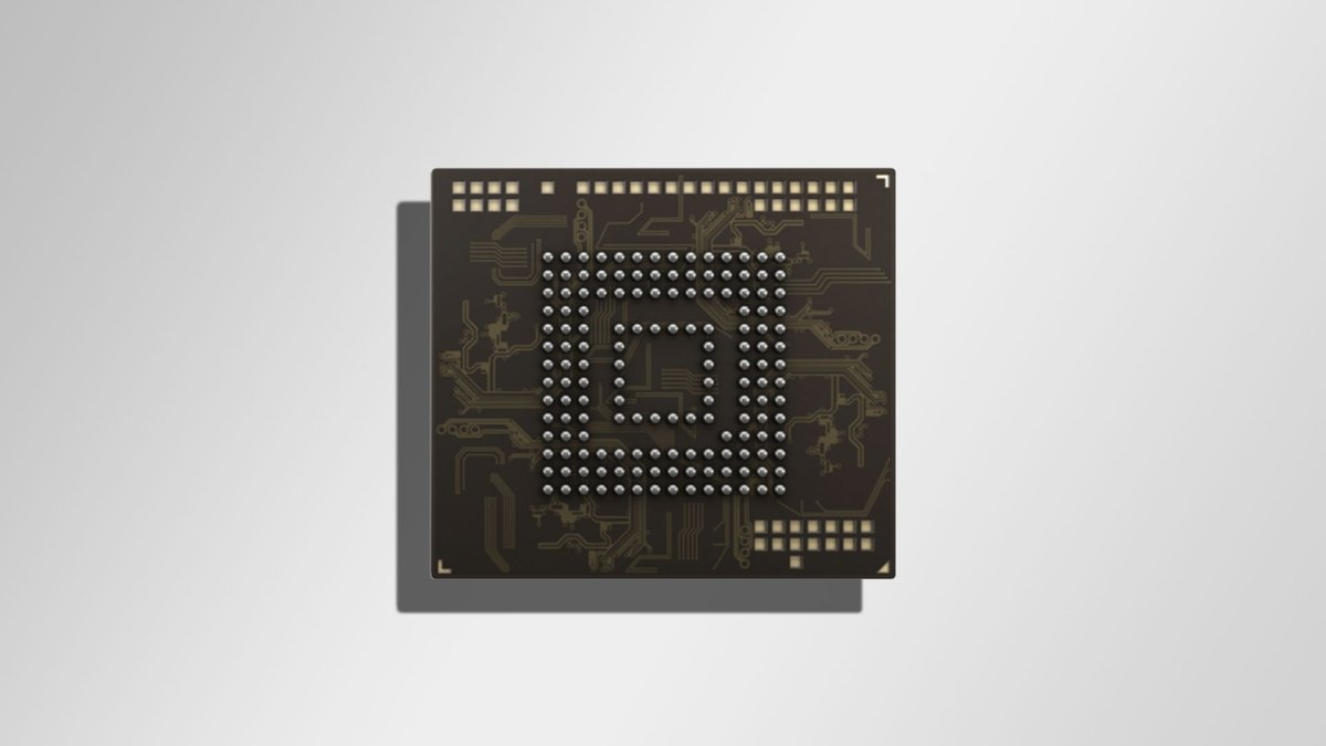sondesix's tweet photo. The new UFS 5.0 standard is here!

✅ Designed to meet demands for AI
✅ Almost 2x faster sequential performance, at up to 10.8 GB/s
✅ More reliable signal integrity
✅ Improved noise isolation
✅ Better security
✅ Backwards-compatible with UFS 4.x hardware

Mass-production starts soon!
