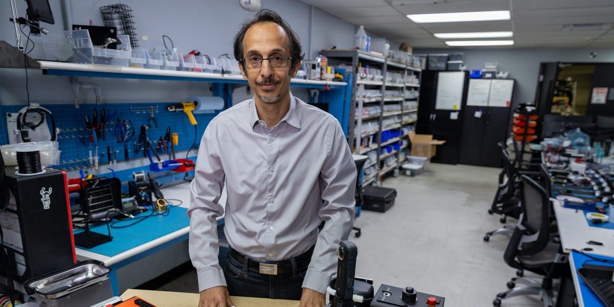 arthur_dmgo's tweet image. #FieldAI raised $405M to tackle robotics&apos; data gap by deploying robots fast and fueling a real-world data flywheel. CEO Ali Agha is scaling data collection in the wild. #AI #Startups