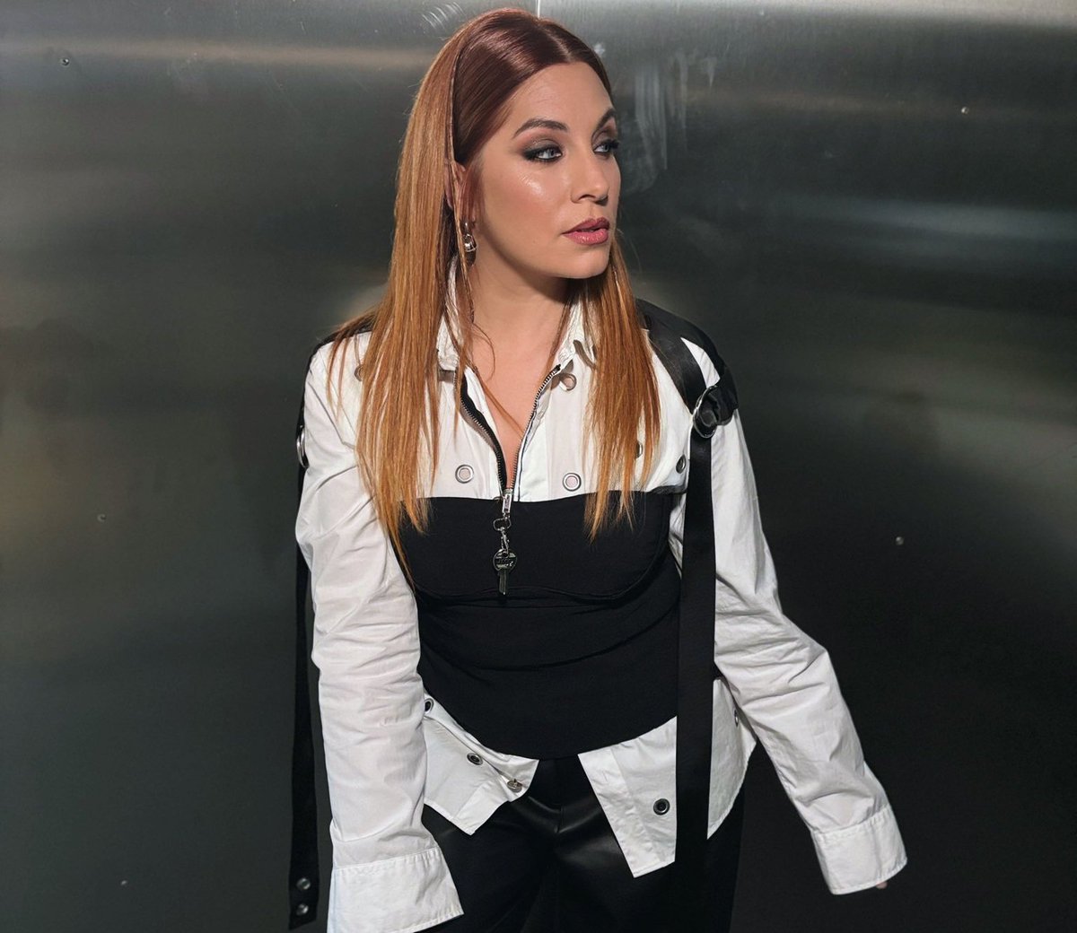 .<a href="/LeireMo/">Leire Martínez</a> estaba entrenando y se le hizo tarde y nadie le avisó al llegar a <a href="/OT_Oficial/">Operación Triunfo</a> que se había llevado las cuerdas del TRX puestas!!!
#otgala03