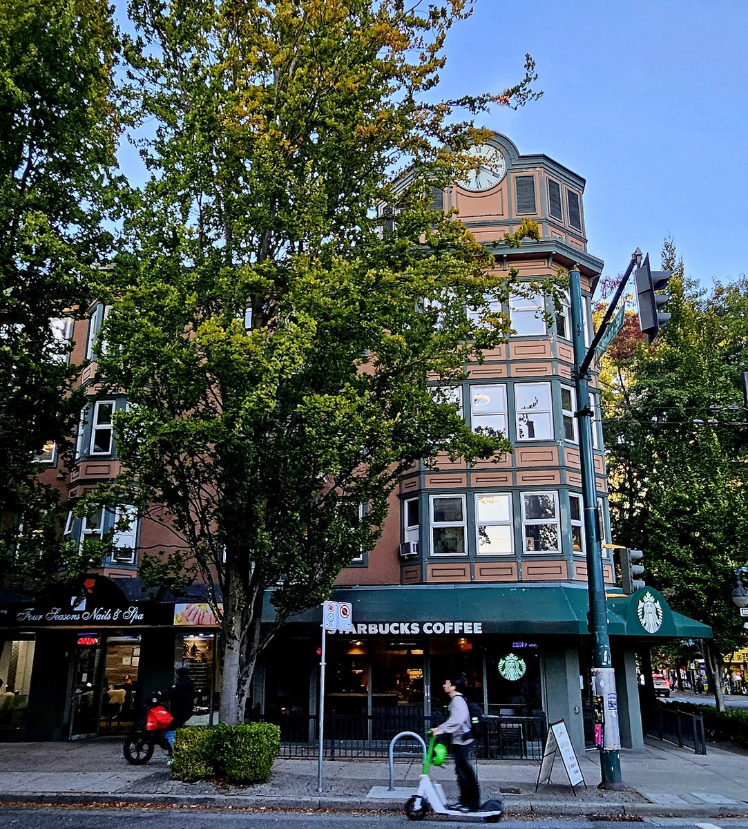 TimesSquareSuites tweet media