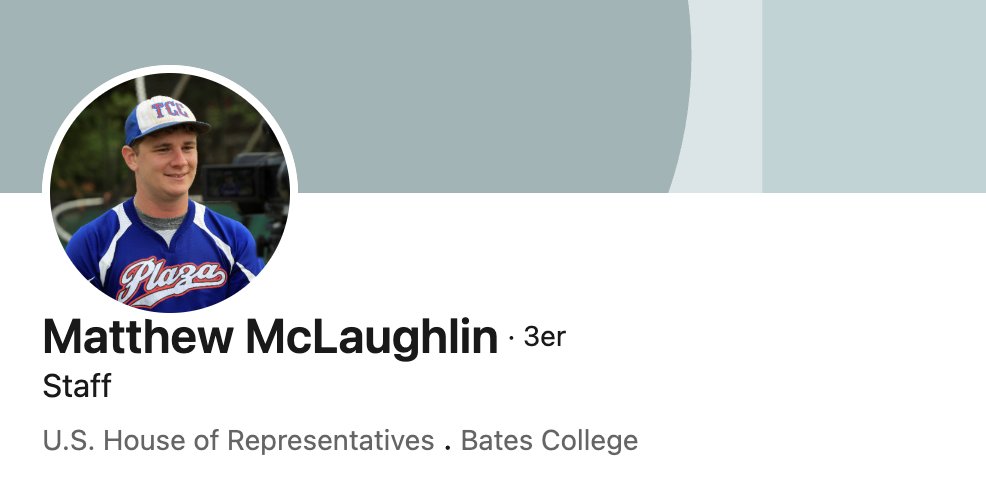 El Comité de Asuntos Exteriores demócrata de la Cámara de Representantes (<a href="/HouseForeign/">House Foreign Affairs Committee Dems</a>) hoy sale a rechazar la ofensiva antinarcóticos (y contra Maduro) de Trump.

¿Quién lidera el Comité demócrata? El representante <a href="/RepGregoryMeeks/">Rep. Gregory Meeks</a>.

¿Y quién es Gregory Meeks? Un congresista de