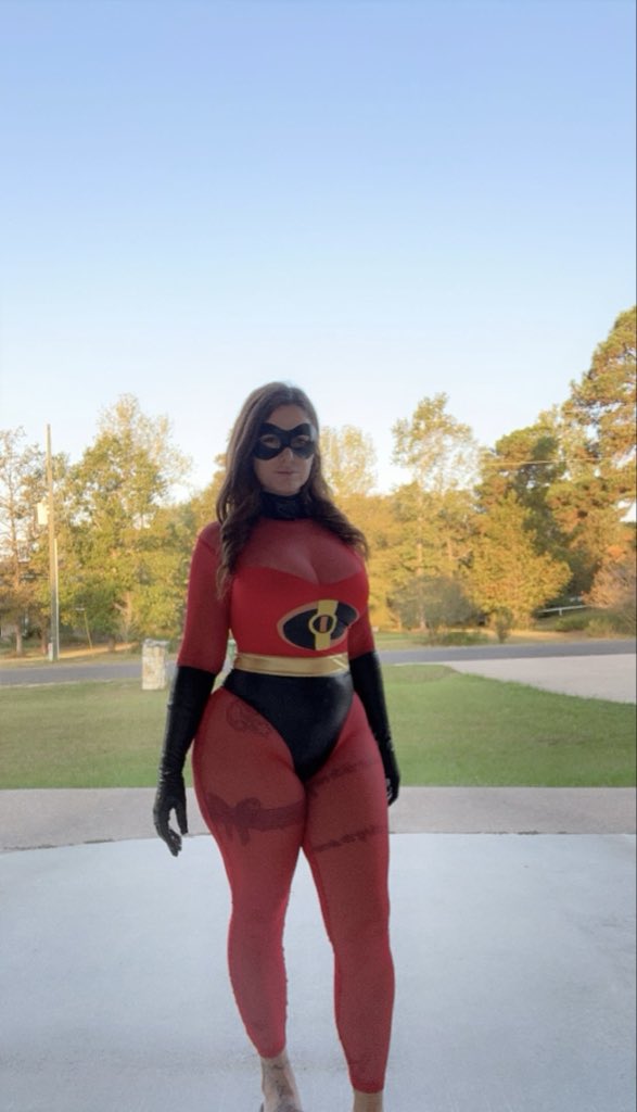 Mogulstylist's tweet image. Incredible? #mrsincredible #incredible #cosplay #costume