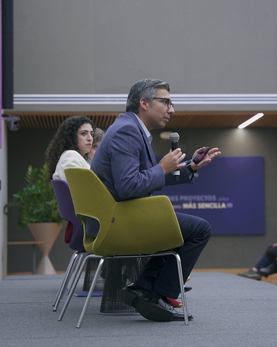 EXATEC's tweet photo. ¡70 años de LEC formando líderes!
Generaciones de economistas han impulsado el desarrollo académico, social y económico de México 🇲🇽
Celebramos su legado y a quienes han sido parte de esta historia: estudiantes, #EXATEC, docentes y colaboradores 💙
#OrgulloEXATEC #70AñosLEC https://t.co/sNXT0wG5HX