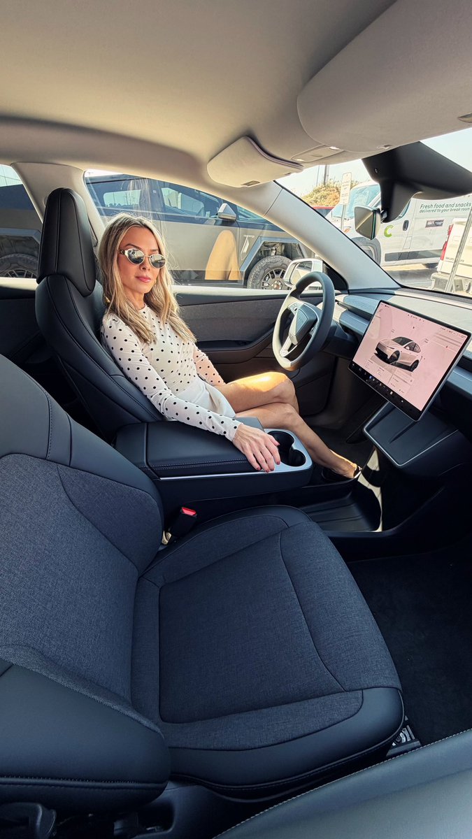 ItsKimJava's tweet image. Do you think the $40k price is fair for Model Y Standard given these changes?