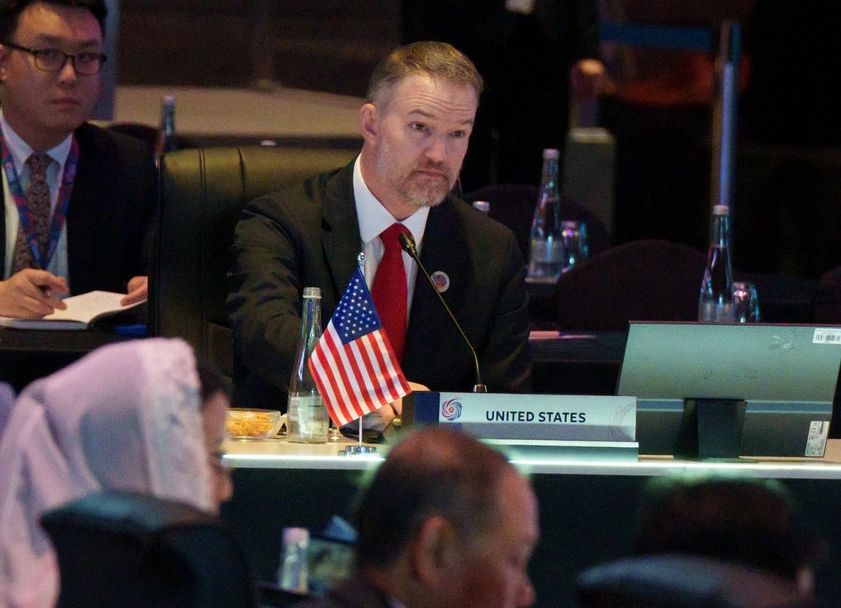 🇺🇸⚠️ EE.UU. FRENA RENOVACIÓN DEL T-MEC
Washington no iniciará negociaciones para extender o actualizar el tratado hasta que México cumpla con los compromisos actuales en energía, telecomunicaciones y agricultura, afirmó Jamieson Greer, representante de Comercio de EE.UU.

“México