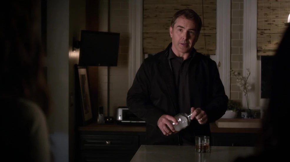 Bros Watch PLL Too! tweet media