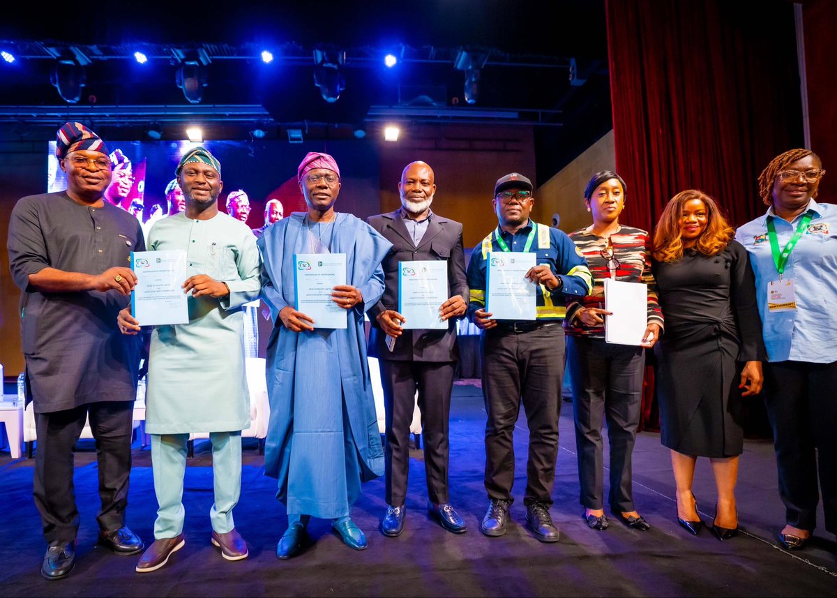 jidesanwoolu's tweet image. Today, at the 3rd Lagos State Occupational Safety and Health Conference, I joined stakeholders to discuss how we can keep our workers safe.

No one should leave home for work and return injured or worse. Every Lagosian deserves to work with dignity, in environments that protect…
