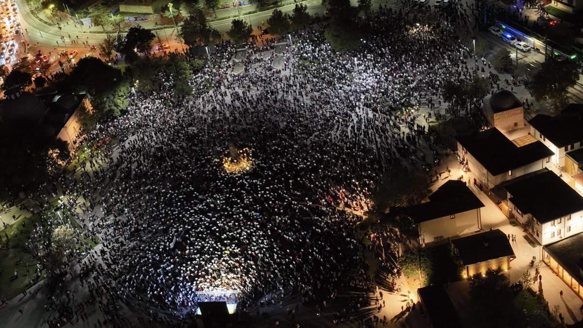 a_pekyatirmaci's tweet photo. Konya Gazze İçin Tek Yürek 🇵🇸 🇹🇷 

📌 Gazze İçin Sessiz Yürüyüş https://t.co/JylBaOUyru