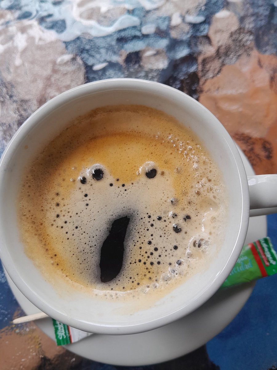 Hasta el café esta angustiado el día de hoy.