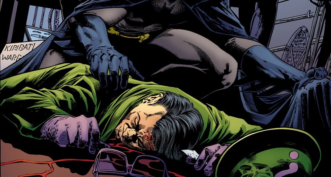 the_whar's tweet photo. *Trying to compliment the Riddler* He's really good at lying dead on the concrete :) https://t.co/9ZFjdBSlAz