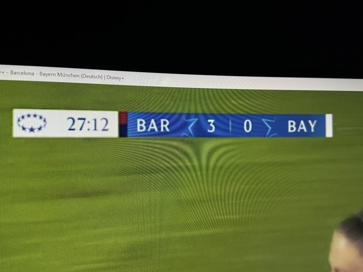 Was geht bitte bei Barca ab? 👀

#uwcl #BARCELONA #bayern
