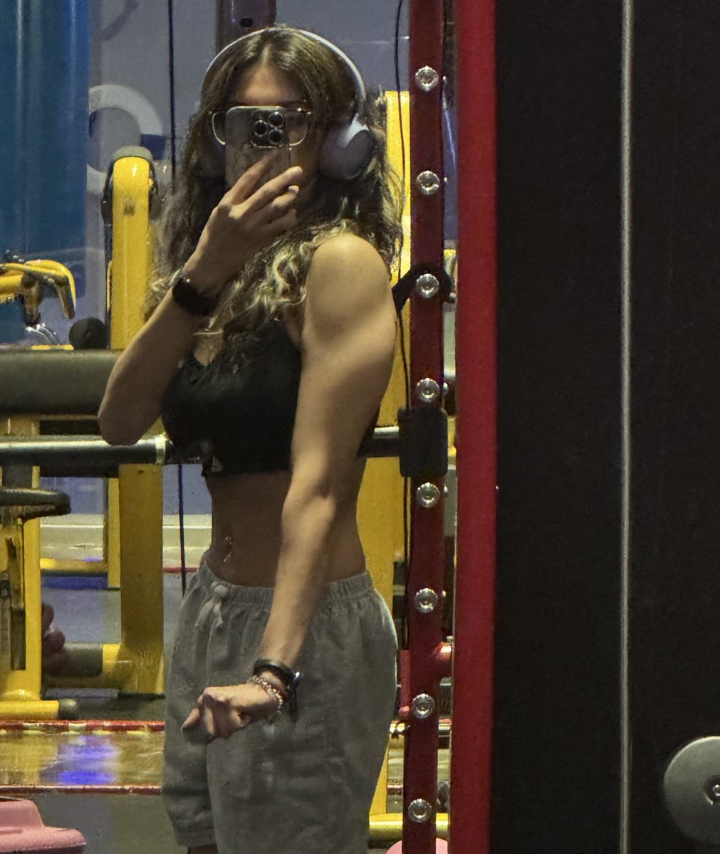 (✱✱✱) tweet media