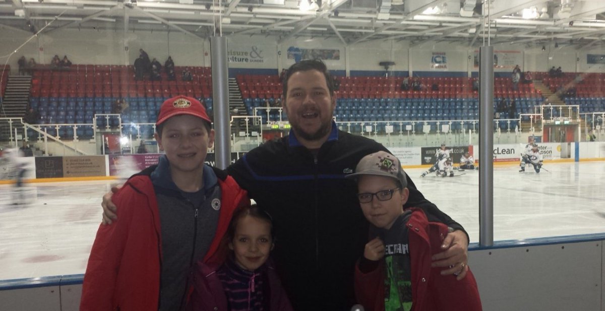 lanibanani79's tweet photo. @CTPhockeyUK In late 2017, my husband had caddied for Dennis Hull of the Chicago Blackhawks, and after hearing all his stories, John convinced me to go see the @DundeeStars and that was us hooked! My oldest is wearing a signed hat from Dennis to that first game 😊 https://t.co/hDZ9oAetEE