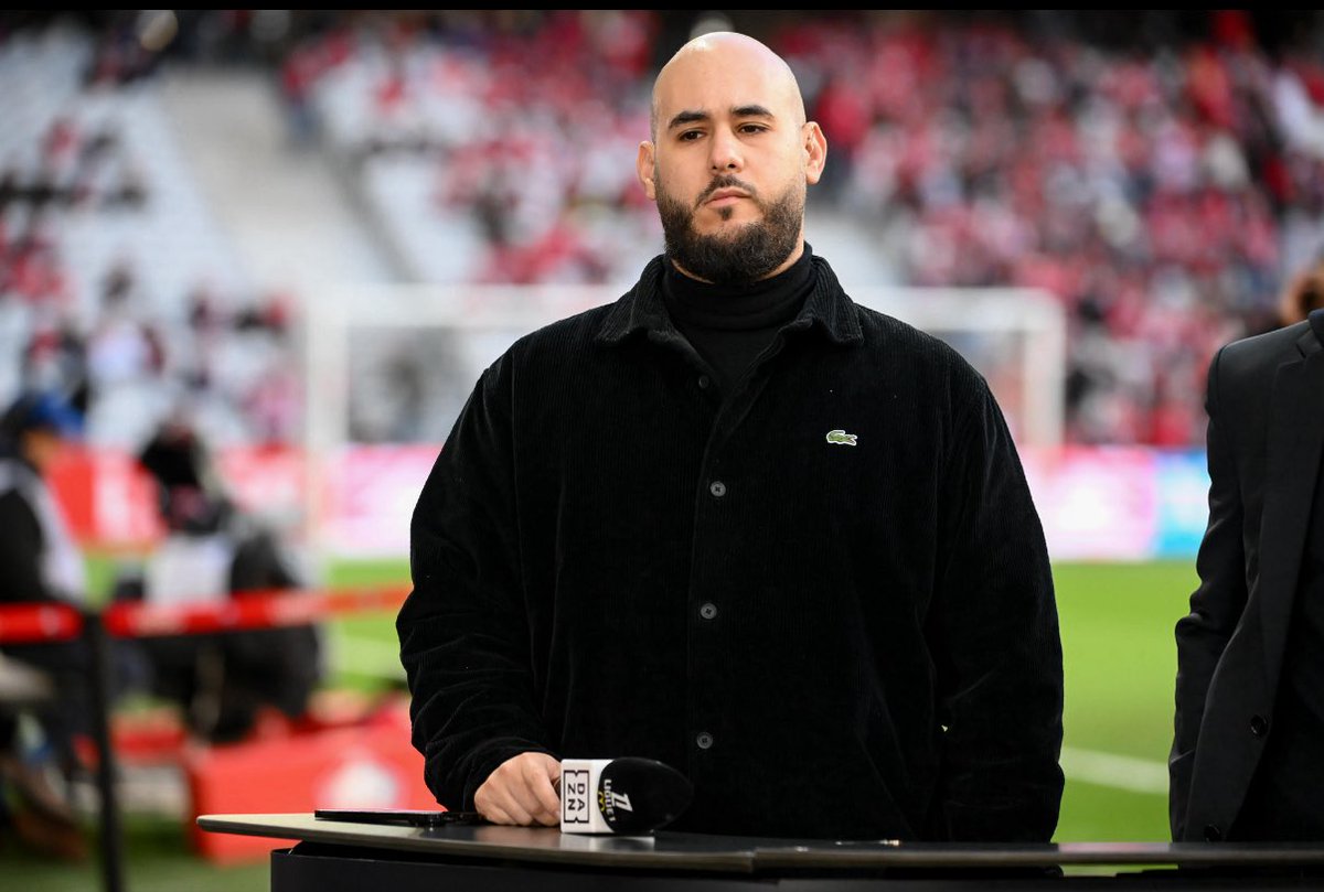 ActuFoot_'s tweet photo. 🚨« 𝗦𝗜 𝗧𝗨 𝗠𝗘 𝗗𝗘𝗠𝗔𝗡𝗗𝗘𝗦 𝗦𝗜 𝗧𝗛𝗔𝗨𝗩𝗜𝗡 𝗠𝗘́𝗥𝗜𝗧𝗘 𝗦𝗔 𝗖𝗢𝗡𝗩𝗢𝗖𝗔𝗧𝗜𝗢𝗡 𝗘𝗡 𝗘́𝗤𝗨𝗜𝗣𝗘 𝗗𝗘 𝗙𝗥𝗔𝗡𝗖𝗘, 𝗖’𝗘𝗦𝗧 𝗨𝗡 𝗚𝗥𝗔𝗡𝗗 𝗡𝗢𝗡 ! […]

Quand on pose la question à Didier Deschamps, il nous dit qu’il faut se tourner vers la jeunesse, 𝗣𝗢𝗨𝗥𝗤𝗨𝗢𝗜 𝗜𝗟 𝗡𝗘 𝗩𝗔 𝗣𝗔𝗦 𝗖𝗛𝗘𝗥𝗖𝗛𝗘𝗥 𝗖𝗛𝗘𝗭 𝗟𝗘𝗦 𝗘𝗦𝗣𝗢𝗜𝗥𝗦, 𝗨𝗡 𝗗𝗜𝗟𝗔𝗡𝗘 𝗕𝗔𝗞𝗪𝗔 ? »

Walid Acherchour n’est pas d’accord avec le retour de Florian Thauvin en Équipe de France. 🇫🇷❌

🎙️ @AfterRMC