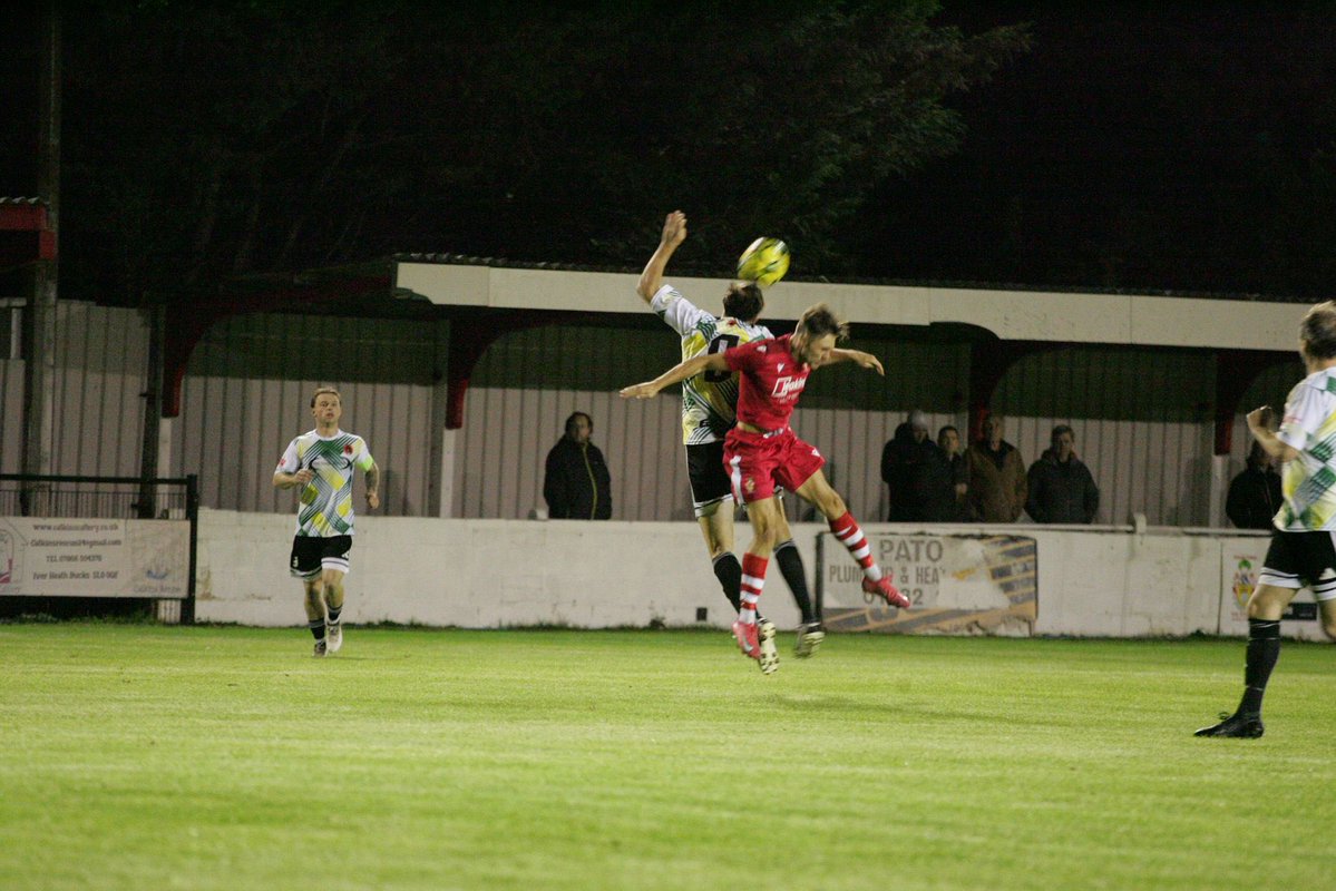 Check out these action shots from <a href="/jacob_warner14/">Jake Warner</a>, shining a light on the first 45-mins of action here at the Runnymede Stadium.

A big second period to come 📸