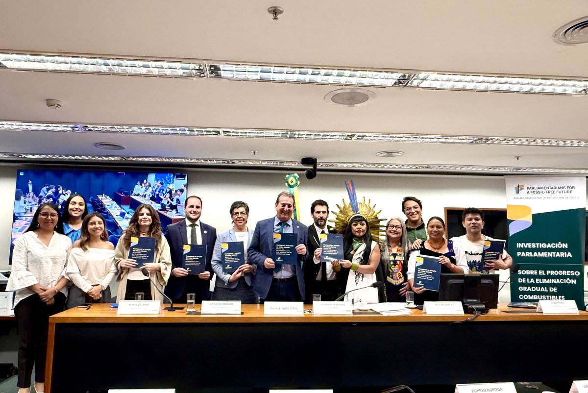 parlfossilfree's tweet photo. 🌳 A historic milestone for the Amazon!

Today, at Brazil’s National Congress, members of Parliamentarians for a Fossil-Free Future officially delivered the report “Protecting Our Planet’s Heart: Parliamentarian’s Roadmap to a Fossil-Free Amazon” to representatives of the Brazilian government.

This document, the result of over a year of parliamentary inquiry, lays out concrete proposals to halt fossil fuel expansion in the Amazon and to build a just, equitable energy transition for its peoples and ecosystems.

🌎 Together, we reaffirm our shared commitment: the Amazon must remain free from oil and gas.

Read the report here: https://t.co/VNr7ih7wpm

#FossilFreeAmazon #ClimateJustice #COP30 #Amazon #FossilFreeFuture