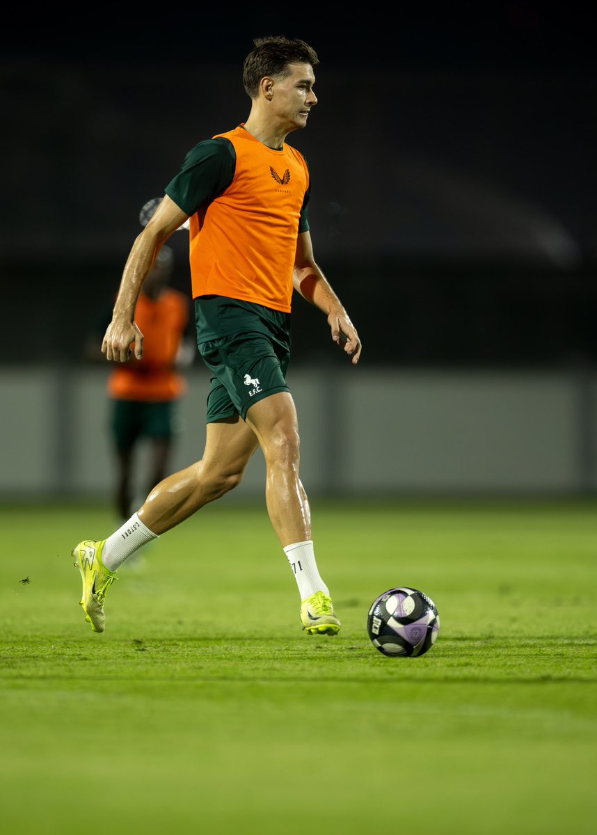 منـاورة خفيفـة في ملعبنـا 👏

#الاتفاق 💚❤️