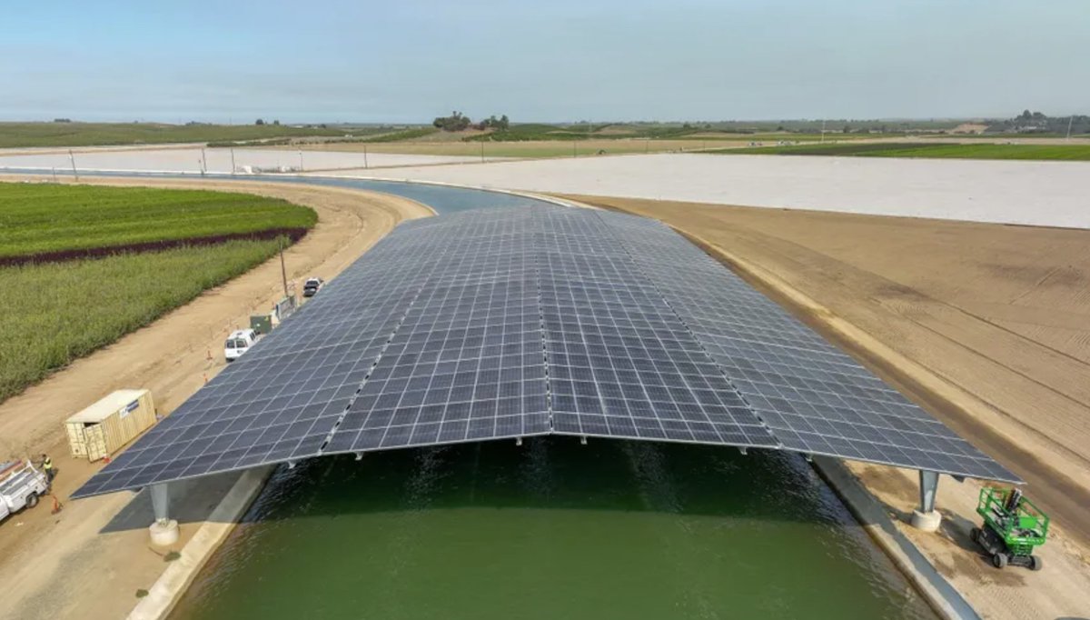 EarthAccounting's tweet photo. California’s First Solar-Covered Canal Comes Online.
https://t.co/OmxqgPb9VQ https://t.co/5HTyfbdbGG