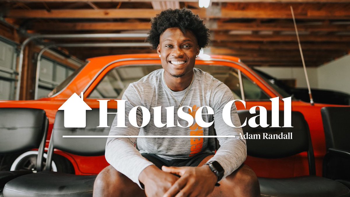 A Year in the Making.

After a conversation that started last October, last night we premiered Clemson Original Content on the ESPN Family of Networks with our Emmy award winning series, House Call. 

The best is yet to come - let’s keep it pushing.

🐅 » clemsontigers.com/clemson-conten…