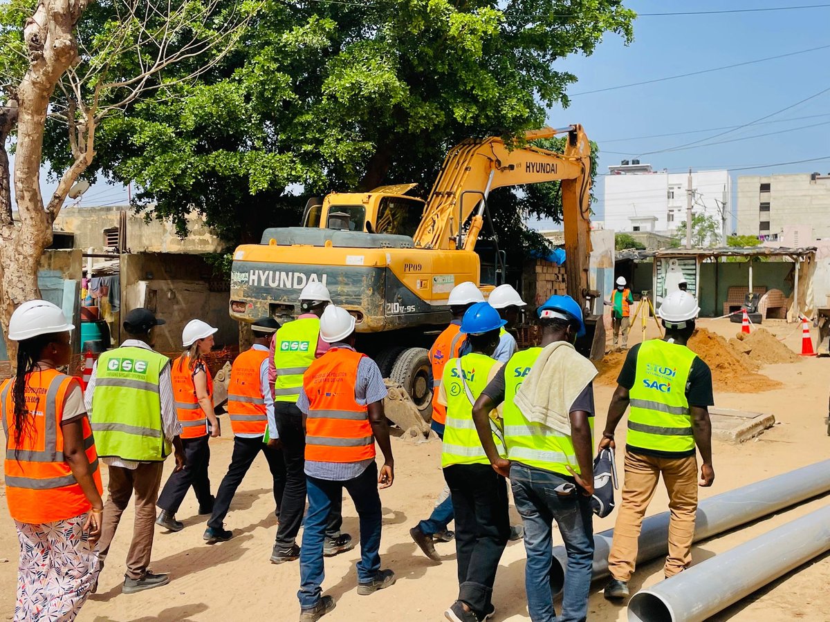 OnasSenegal's tweet photo. Ce mardi 7 oct. 2025, une délégation de l’@AFD_France a visité le Lot 6 du Projet de dépollution de la Baie de Hann
Objectif : suivre l’avancement des réseaux secondaires et des stations de pompage.
#Assainissement #BaiedeHann #AFD #Sénégal https://t.co/P57lrGOAJQ