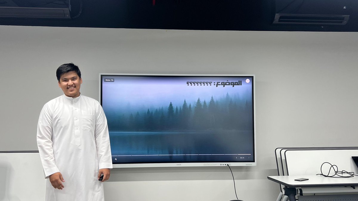 جانب من حضور وتفاعل القادة في فقرة التحدث والإلقاء لهذا الأسبوع 👏🏻

وكلٌّ في مجاله !