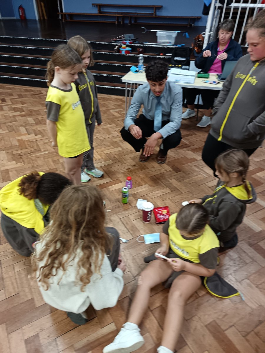 We were invited to talk to a local Brownie group about two of our favourite subjects - #hedgehogs and #litter &amp; took along a couple of litter-themed games to demonstrate just how important it is to take care of the world around us and make a positive difference! <a href="/GGKnoleDivision/">Girlguiding Knole</a>