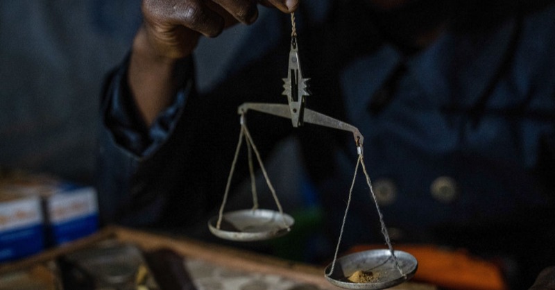 ADFmagazine's tweet photo. Miners causing widespread gold pillage, and wrecking environmental destruction in the DR Congo.
