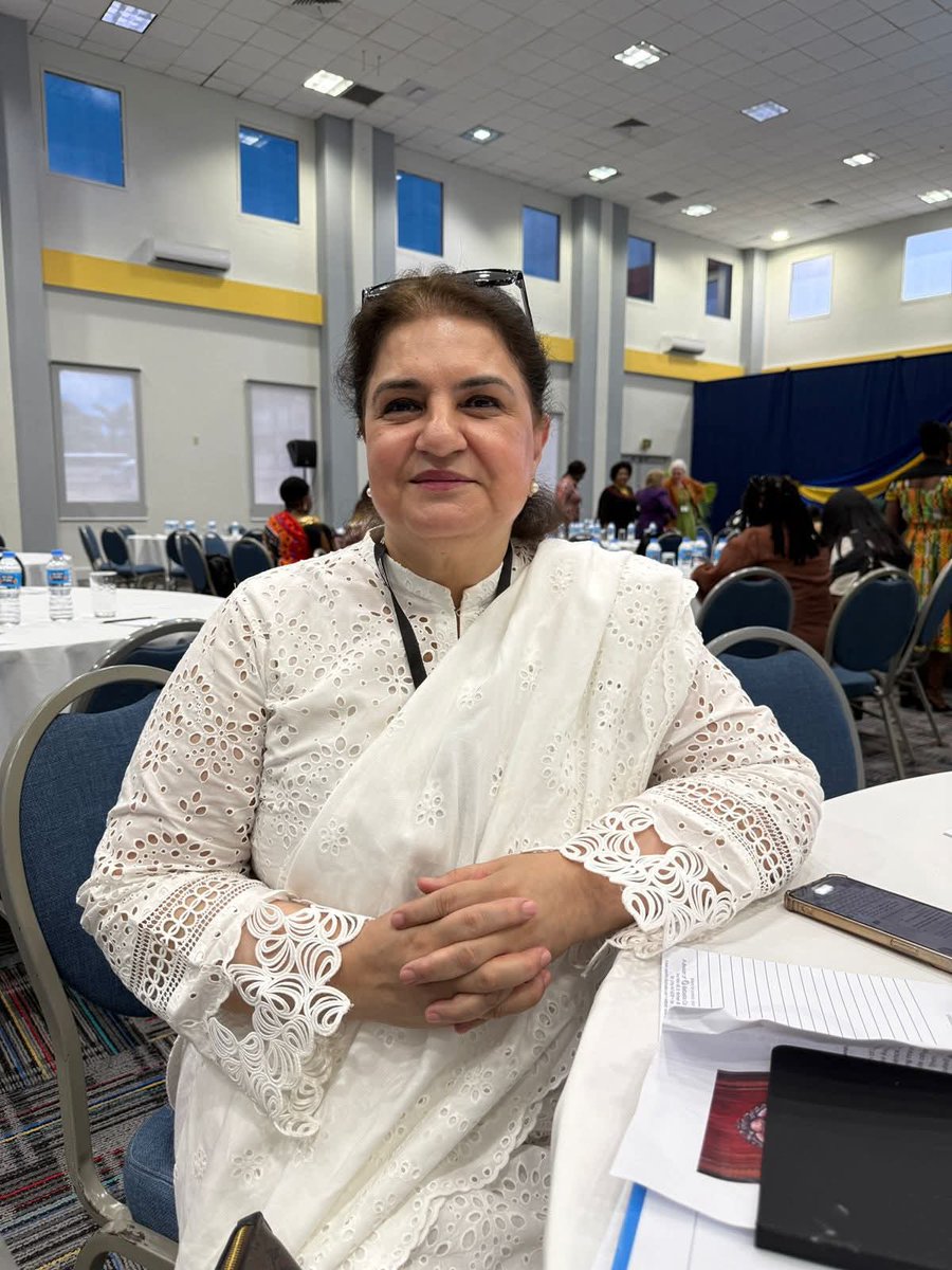 Awan82134's tweet photo. بارباڈوس میں کامن ویلتھ پارلیمانی ایسوسی ایشن کے 68ویں اجلاس میں سینیٹر روبینہ خالد صاحبہ پاکستان کی نمائندگی کرتے ہوئے 🌺
#PPPDigitalKP
#Proud_of_you🇵🇰 @RubinakhalidPPP @BBhuttoZardari @AseefaBZ @NadeemAfzalChan @asifullahk https://t.co/uJVv4VMS7M
