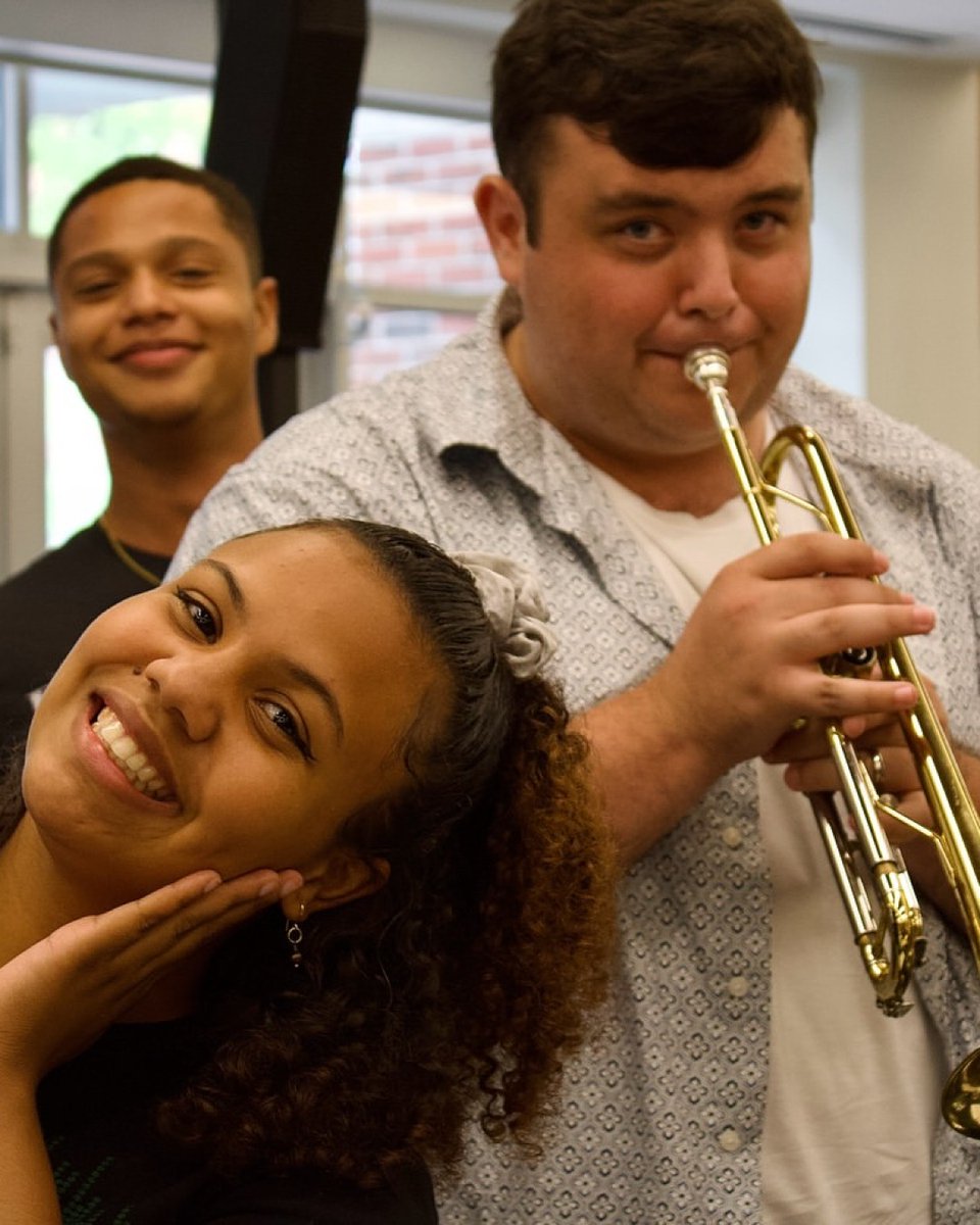 "I was always encouraged by faculty and staff at Le Moyne to step out of my comfort zone. Being uncomfortable at times allowed me to learn how to move past that feeling to a feeling of relaxation and confidence." More from our Phamily: lemoyne.edu/Inside-Guide