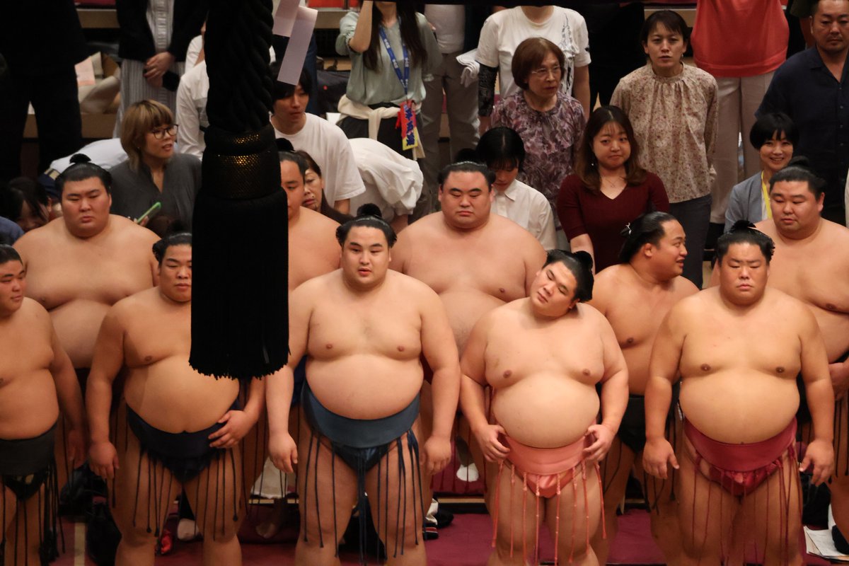 yuzunokawa2025's tweet photo. 近くの席の海外の方々が宇良関を見ながら
PINK　BABY！CUTE！KAWAII！
連発してたわ。

うん、知ってる。 https://t.co/bTbzknAaWE