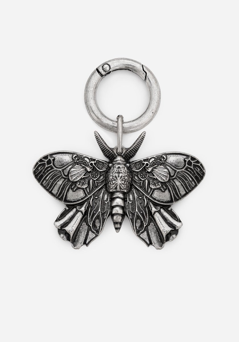 Kenedxx's tweet photo. I just received Delilah Death Moth Charm | Default Title from ⚓️Captain Flapjacks🥞 via Throne. Thank you! https://t.co/mMlOR54Gv7 #Wishlist #Throne https://t.co/orEFEWOIo5