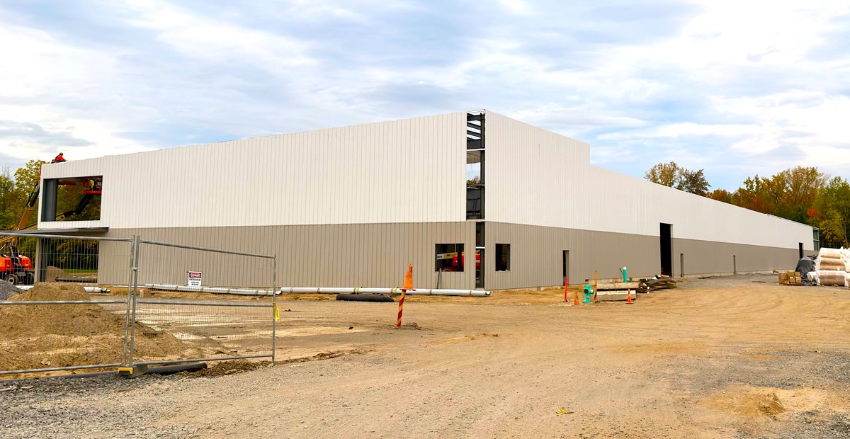 Siding is complete on building 1. More detail coming tomorrow :)