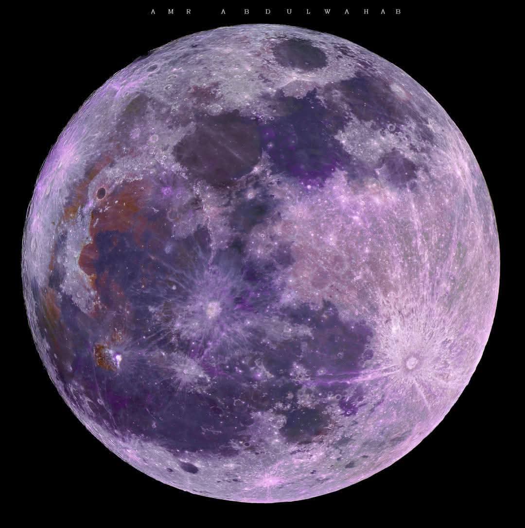 قمر الليلة
"صُنْعَ الله الَّذِي أَتْقَنَ كُلَّ شَيْءٍ".