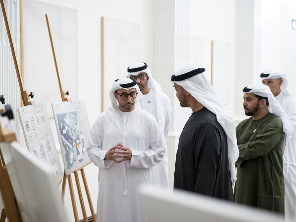 Buzayed0's tweet photo. فخر جديد يضاف إلى مسيرة فخر ابوظبي
الجزيرة … دائما في قلب القيادة

اطلاع سيدي صاحب السمو الشيخ محمد بن زايد آل نهيان حفظه الله … على مشروع إستاد نادي الجزيرة الجديد هو تأكيد على المكانة العظيمة التي يحظى بها النادي في قلب القيادة … وتجسيد لرؤية الإمارات في صناعة مستقبل رياضي عالمي … وهذا فخر لكل جزراوي ورسالة بأن فخر ابوظبي ليس مجرد ناد … بل رمز لوطن ورؤية لمستقبل.

وكل الشكر والعرفان لسيدي سمو الشيخ حمدان بن زايد آل نهيان على دعمه واهتمامه المستمر بتطوير نادي الجزيرة ولا هي غريبه على سموه.

وبكل فخر واعتزاز نثمن بحب و ولاء ..  رعاية ومتابعة سيدي سمو الشيخ منصور بن زايد آل نهيان … صاحب البصمة الملهمة في مسيرة النادي … والذي جعل من الجزيرة نموذجا للتخطيط والتميز والإنجاز … سيدي بوزايد .. خلف كل خطوة تطور وكل إنجاز يرفع اسم الجزيرة عاليا .. دمت لنا ذخرا وفخرا.

كيان عظيم .. وفخر عظيم