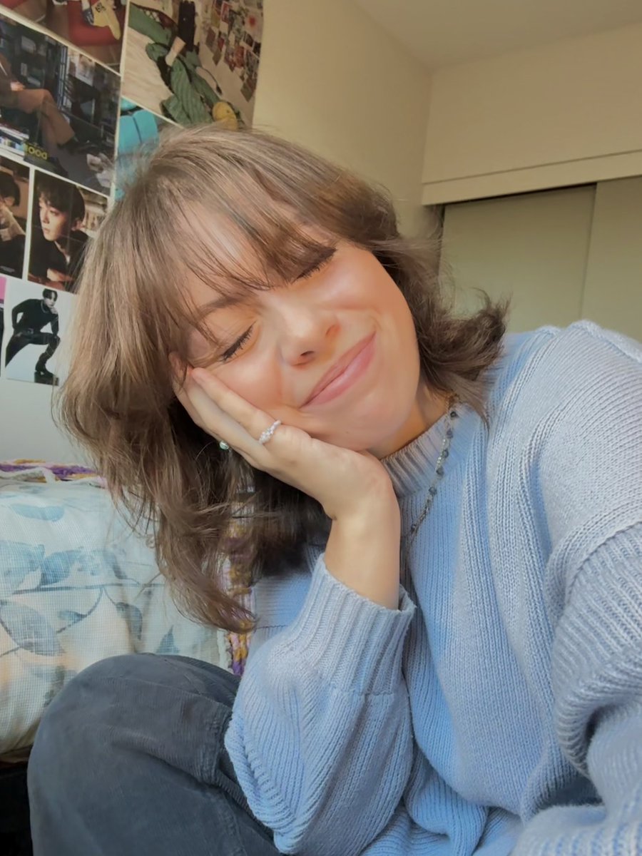 brandnewdaes's tweet image. my girl queen and i for #EXOLSelcaDay 🌟🔜