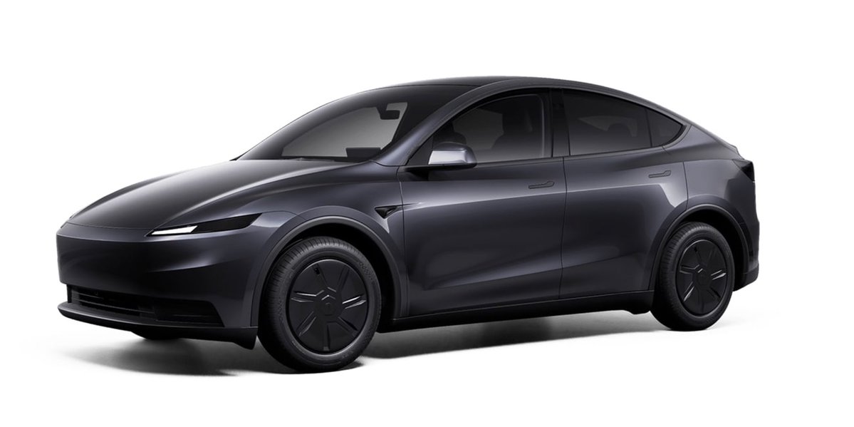 LukeMiani's tweet image. I’m sorry but Model Y standard is unimaginably ugly. Why did they give it wheels from a suitcase?