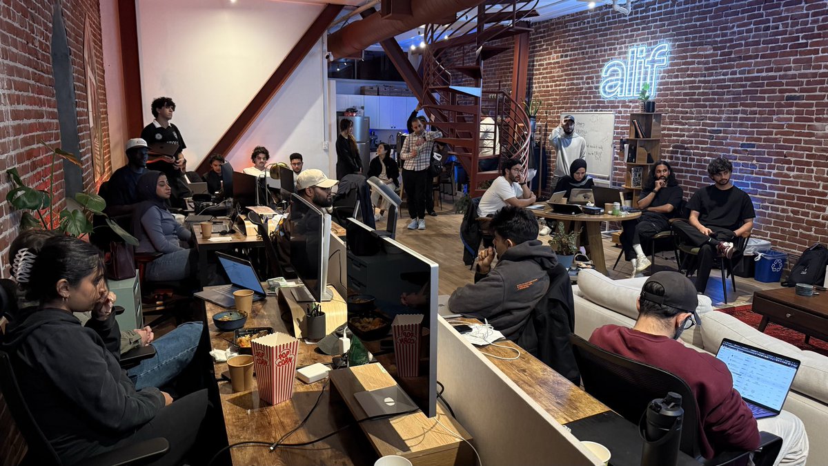 omarwasm's tweet image. Started having demos during our weekly side projects nights at Alif

Throwback to the OG Friday Ship-Its from @fdotinc