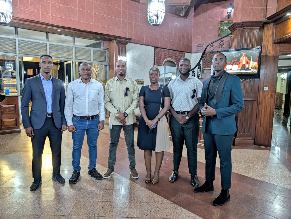 GPLAcademy's tweet photo. Great for our ED @masdemian and Summit Protocol Lead @KaitesiNatasha connecting with our peers and inspiring Guild Leaders from Rwanda ๐ท๐ผ! @DavidMugabo11 @dri5_s @MUTOBEUTOSHYE The East Africa spirit of collaboration and shared purpose shone through every conversation.
#GPLA https://t.co/XPprIpJMHd