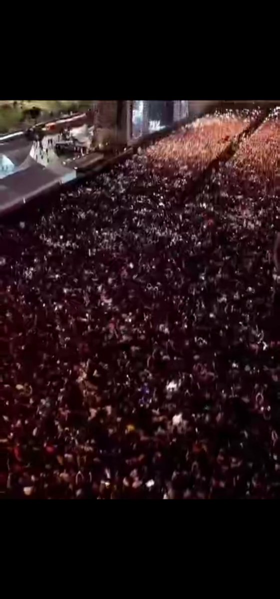 isabellefr99's tweet image. Des centaines de milliers de manifestants ont envahi les rues de Mexico pour dénoncer la guerre génocidaire américano-israélienne contre les Palestiniens de Gaza.