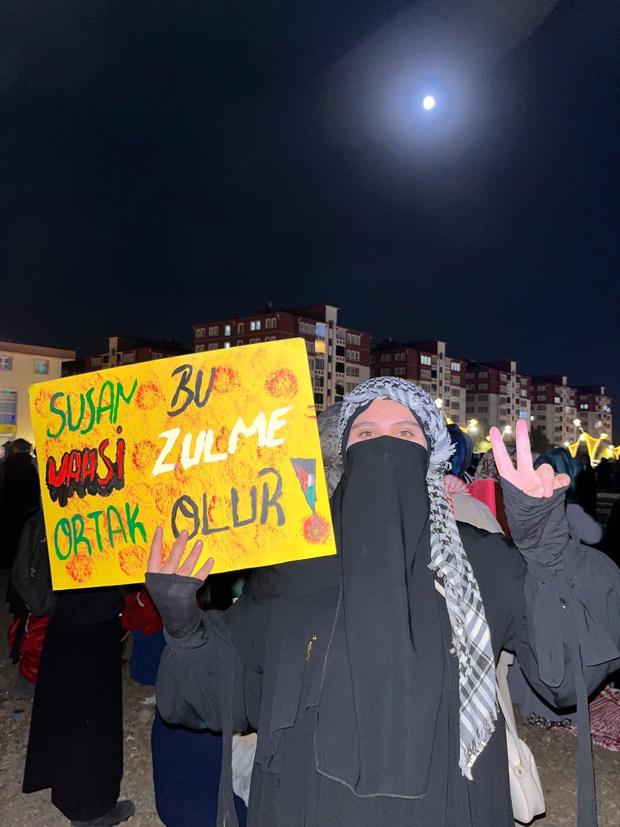 Betusdns's tweet photo. Susan Bu vahşi zulme ortak olur... 
#FreePalestine #FreeGaza https://t.co/HQ9x2xKPiv