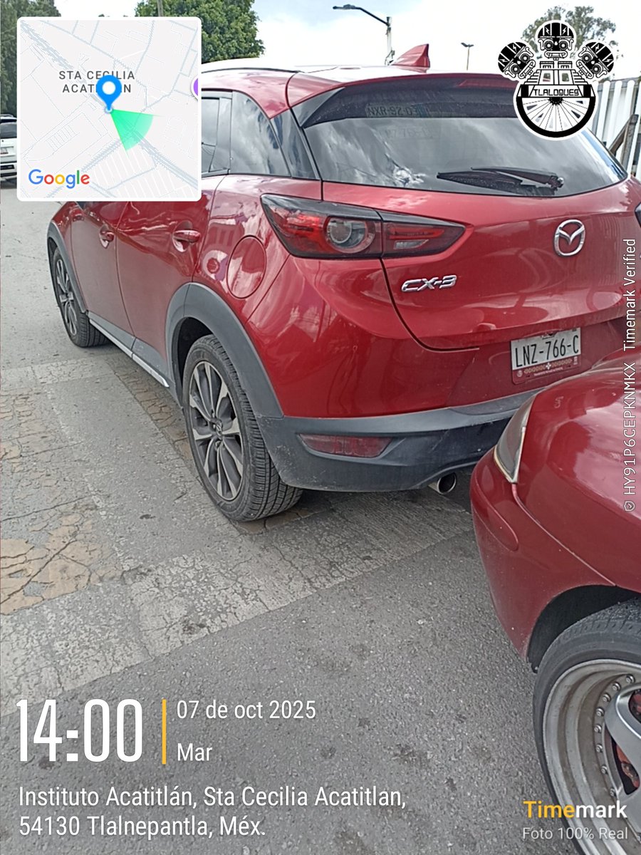 Todos, absolutamente todos los días padres de familia y transportes escolares del <a href="/acatitlan_inst/">Instituto Acatitlan</a> invaden pasos peatonales, ni por seguridad de sus propios hijos los procuran, ni <a href="/TlalneTransito/">DGTVT</a> ni <a href="/MovilidadTlalne/">Dirección de Movilidad Tlalnepantla</a> han solucionado nada