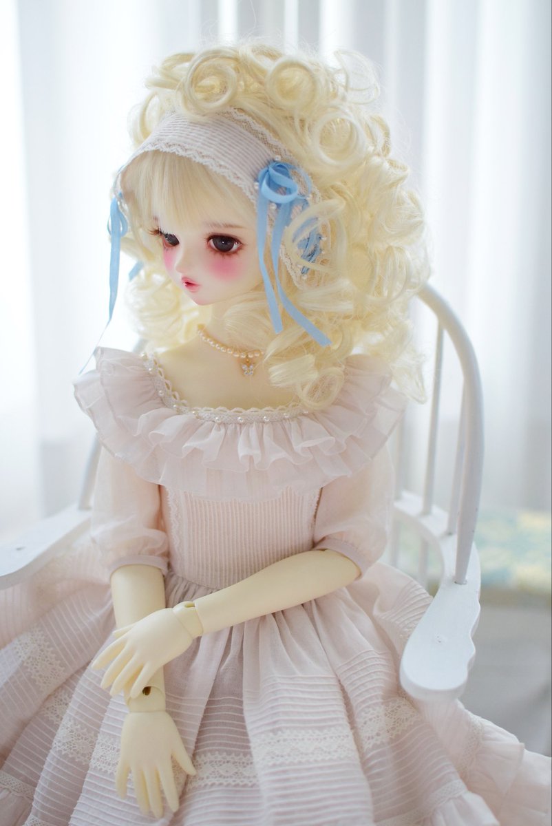 오랜만에 인사드리는.. 다들 풍성한 한가위 보내시고 계신지☺️🌝

저는 공주가 너무 예뻐 사진을 고르지 못해 일단 몽땅 다 보정중인..! 😂
애정하는 전설의 JS(!)와 그(!!) 베이비롤 스타일 조합은 제 마음의 빛,,✨