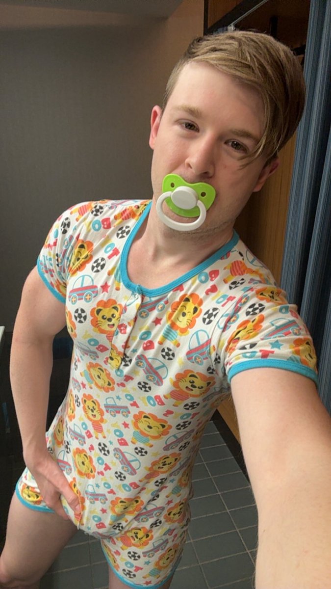 So I guess the suggestion to bring the paci with me for work layovers might just become a permanent thing 😅