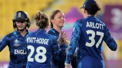 TOPXNews's tweet image. 🚨 Big news in the cricket world! England may have lost their captain, but they need a Knight now more than ever! 🏏 With talent and determination, it&apos;s time for someone to step up. Read more about the future of English cricket 👉 ift.tt/Xup36zS #Cricket #England #Team…